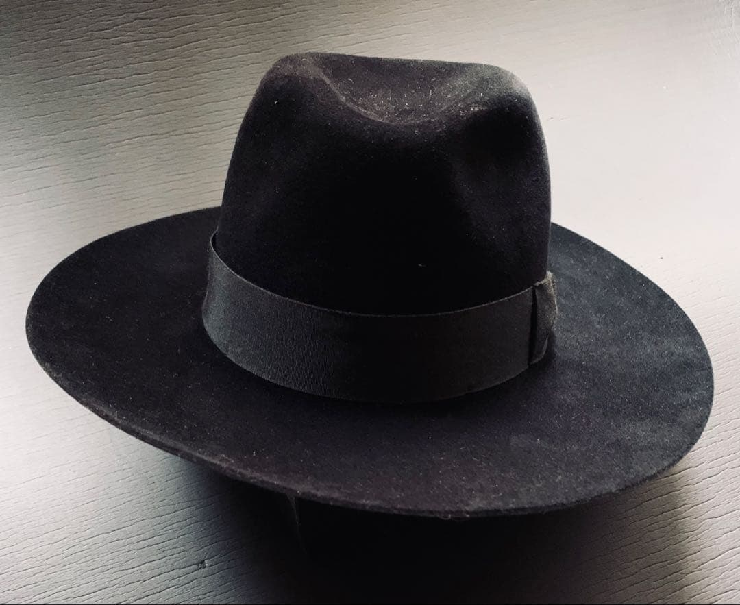世界最古の帽子店　James Lock. ブルースマン愛する極上のロングブリム