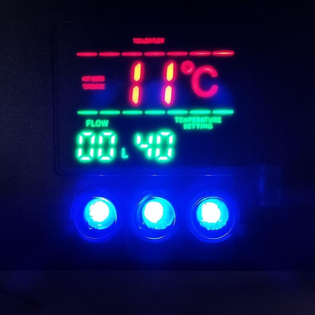 電動温水器　給湯器