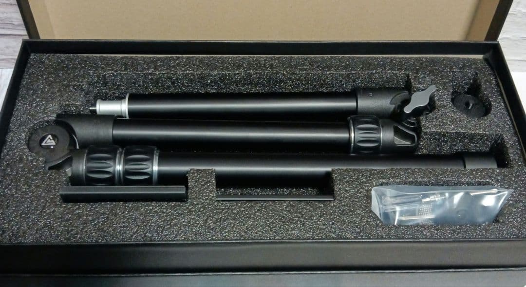 RAUBAY デスクトップマジックアームプロジェクター用格納式　 DMA01