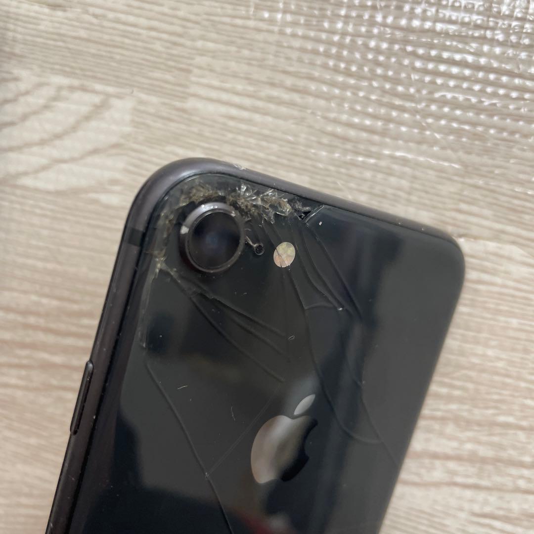 iPhone 8 256 docomoバッテリー87