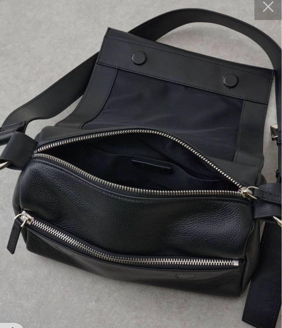 BEARDSLEY レザーボディバッグ(本革) ブラック