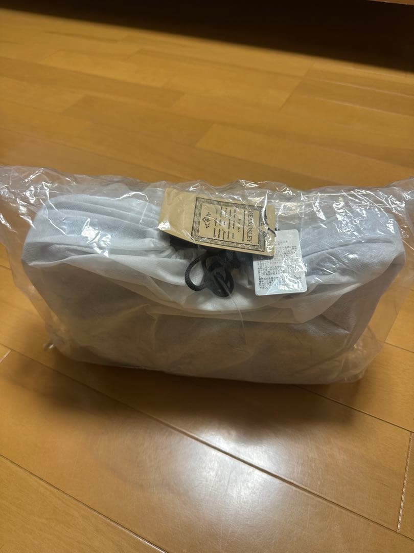 BEARDSLEY レザーボディバッグ(本革) ブラック