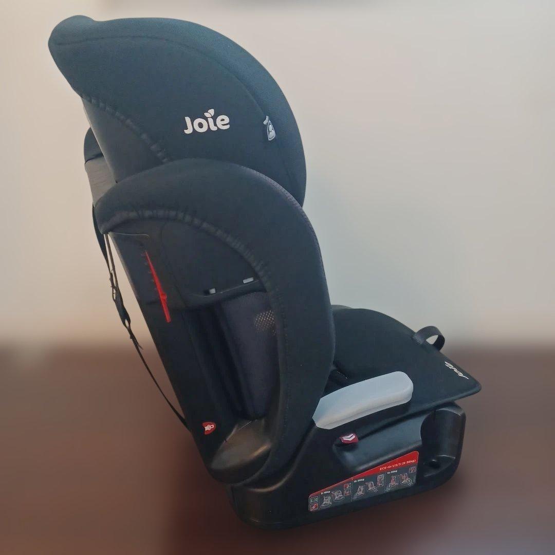 大人気☆　Joie Elevate チャイルドシート ジュニアシート　ブラック
