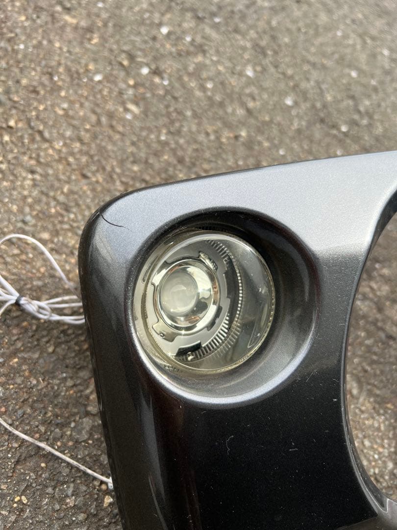 スズキ グリル ブラック ハニカムメッシュ　筆記体エンブレム