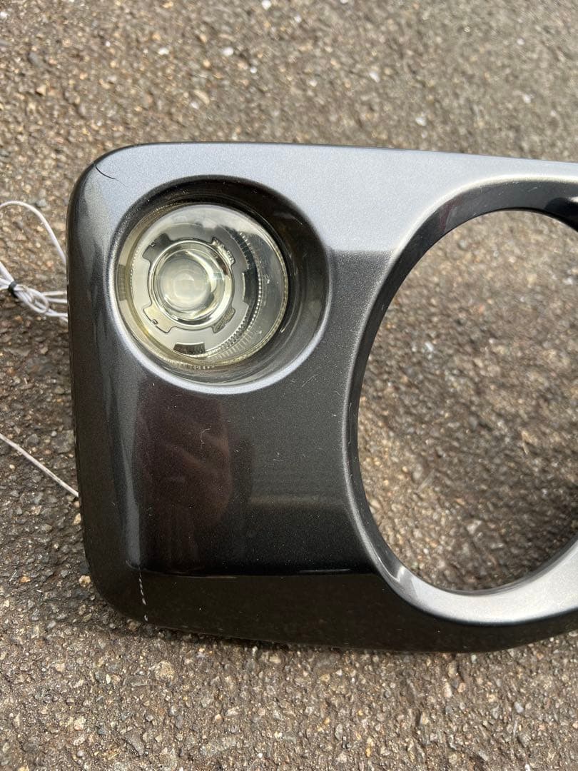 スズキ グリル ブラック ハニカムメッシュ　筆記体エンブレム