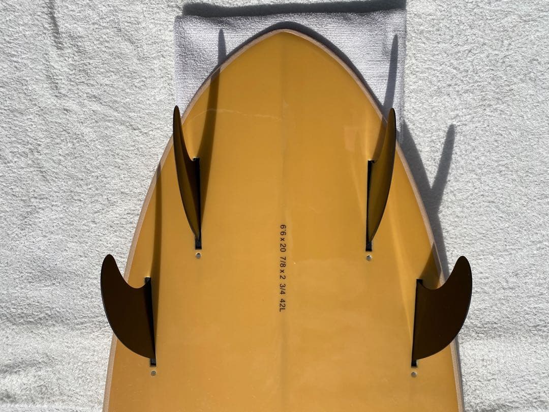 イソフラボン！ ビーチアクセス・ミッドレングスソフトサーフボード・6.6