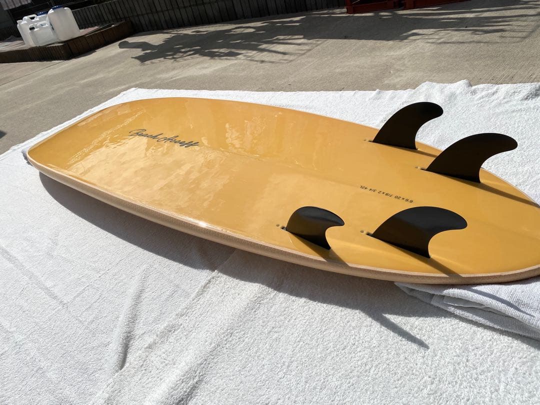 イソフラボン！ ビーチアクセス・ミッドレングスソフトサーフボード・6.6