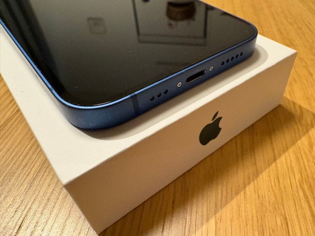 Apple iPhone 13 本体 256GB ブルー