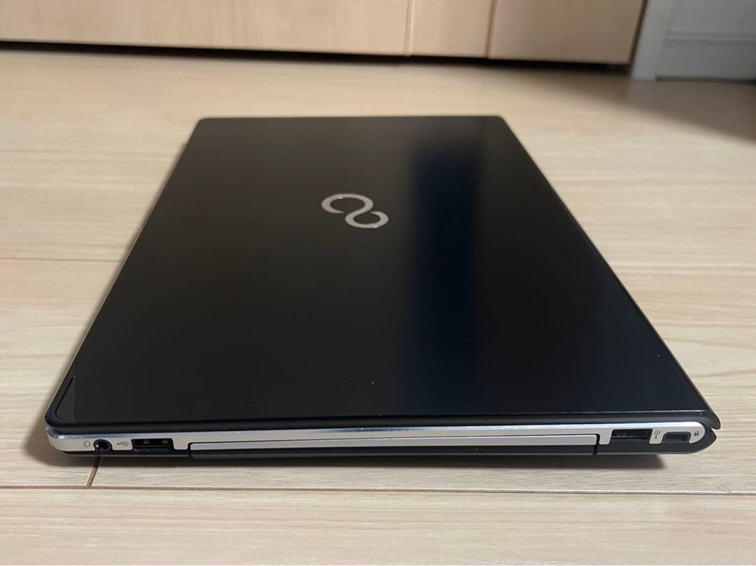 ノートパソコン 富士通LIFEBOOK S935 第5世代Core i5