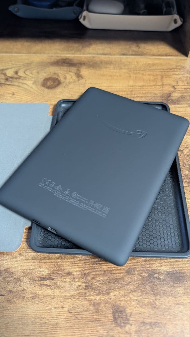 【ほぼ新品】Kindle Paperwhite 第11世代 16GB カバー付