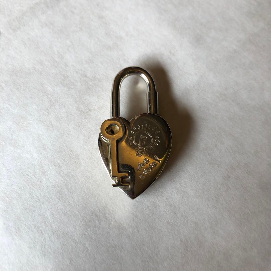 エルメス　カデナ　ファンタジーハート2004