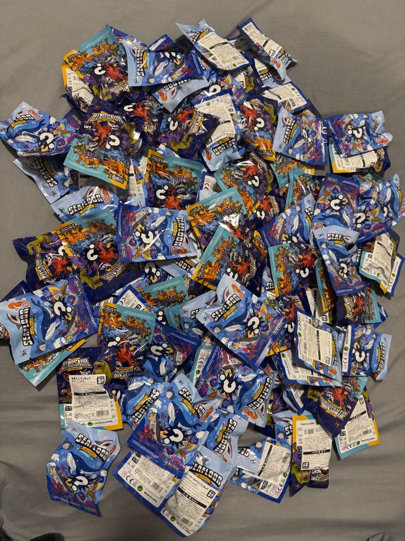 恐竜ミニフィギュア【種類ランダム】 102パック