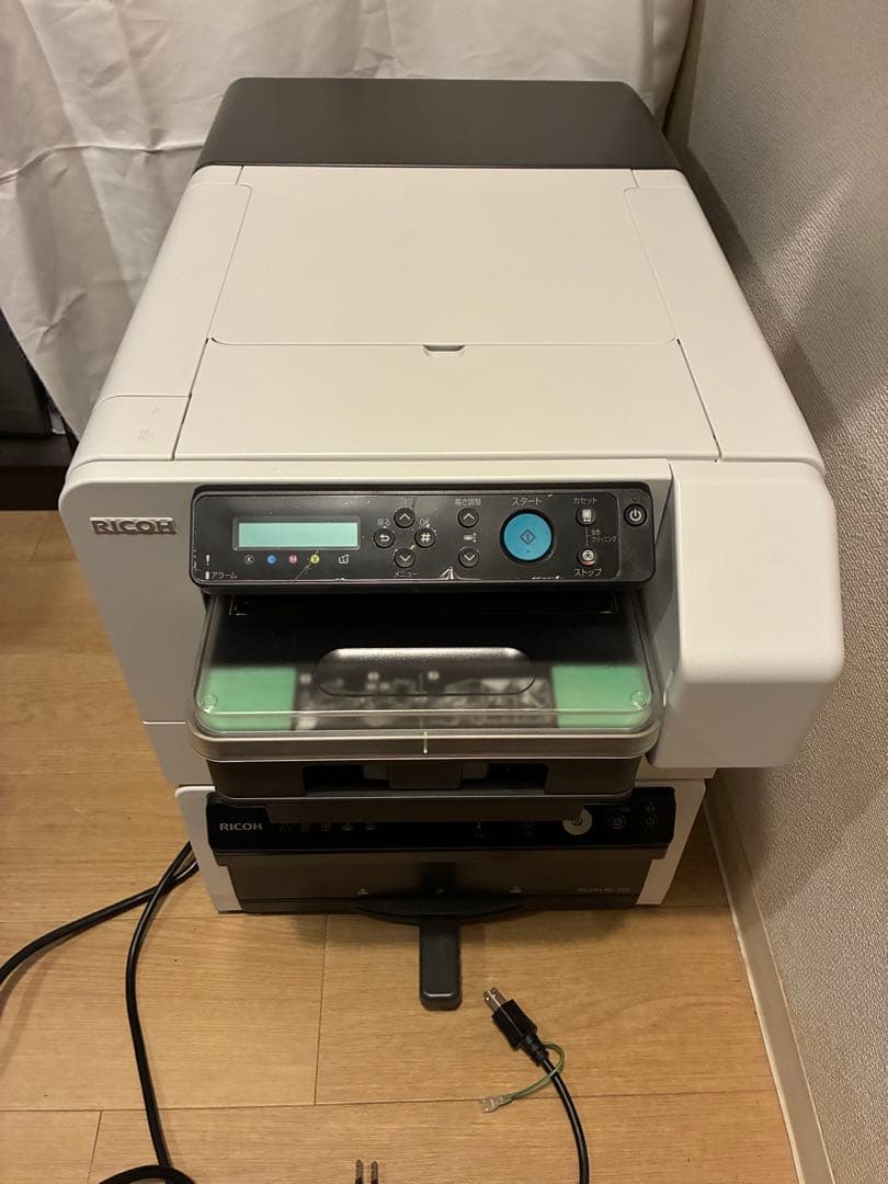 ri 100 RICOH(リコー)ガーメントプリンター
