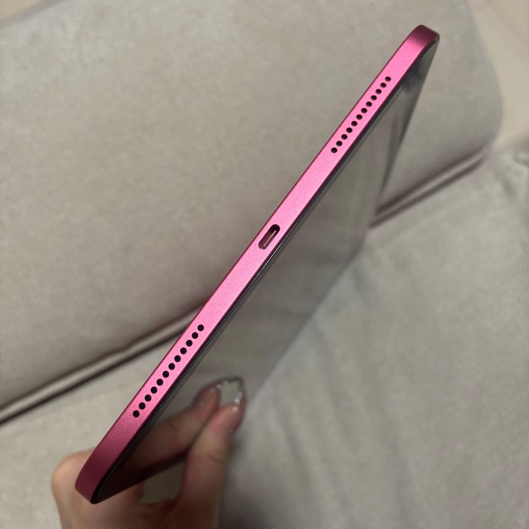 美品iPad 第10世代 256GB 刻印あり　バッテリー100%