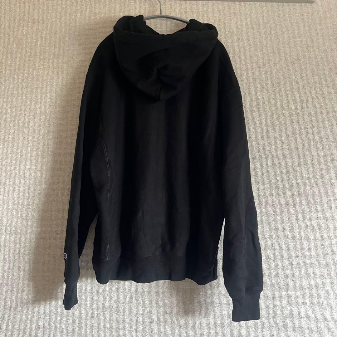 【美品】MoMA ロゴ　黒　パーカー　Champion Lサイズ