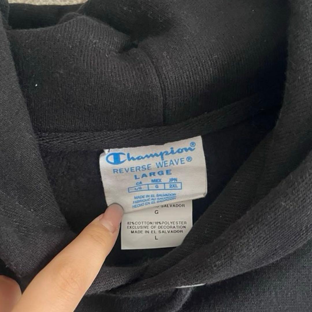 【美品】MoMA ロゴ　黒　パーカー　Champion Lサイズ