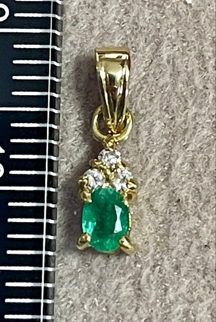 K18金 エメラルド ダイヤモンド ペンダントトップ