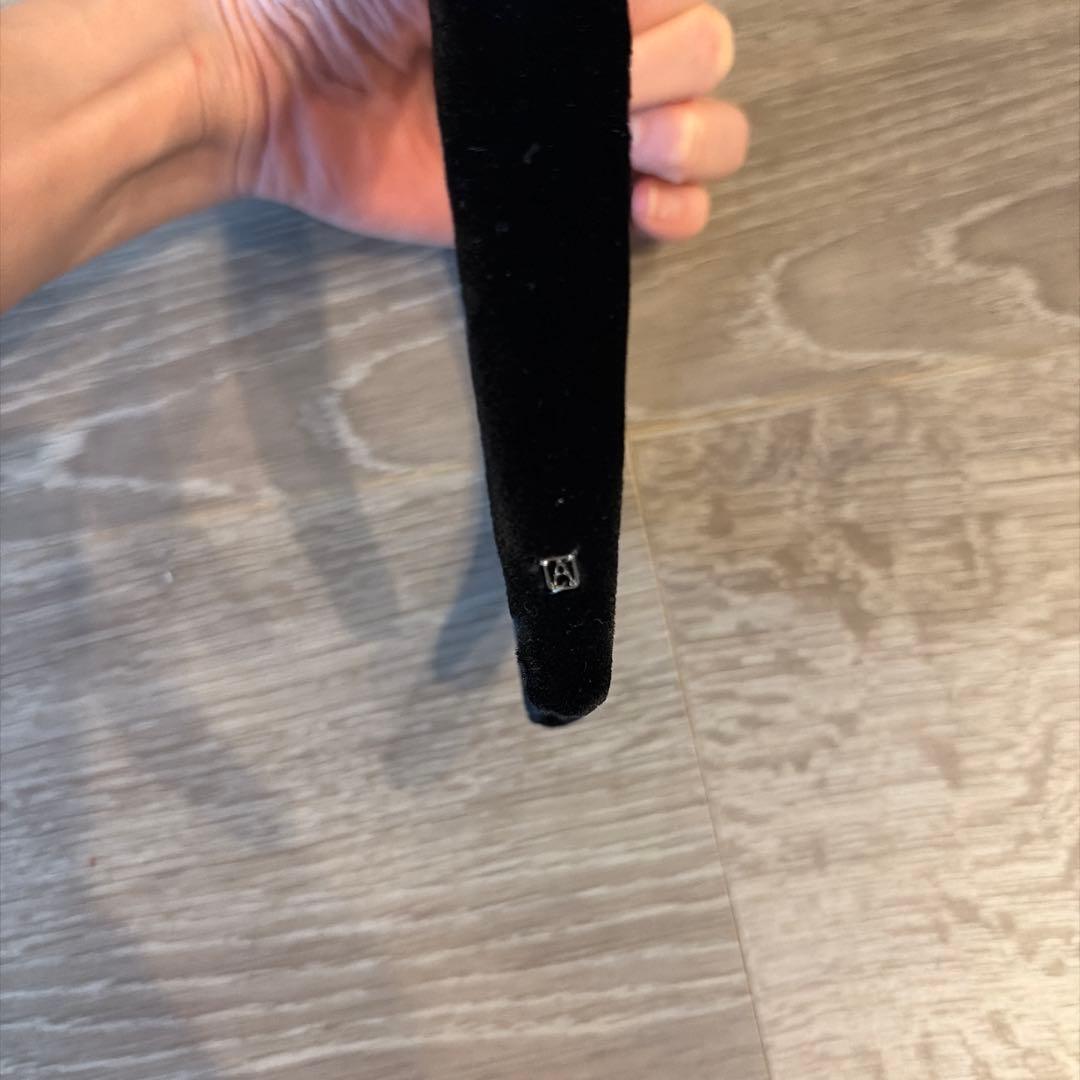 美品　ALEXANDRE DE PARIS ブラック　ベロア　カチューシャ