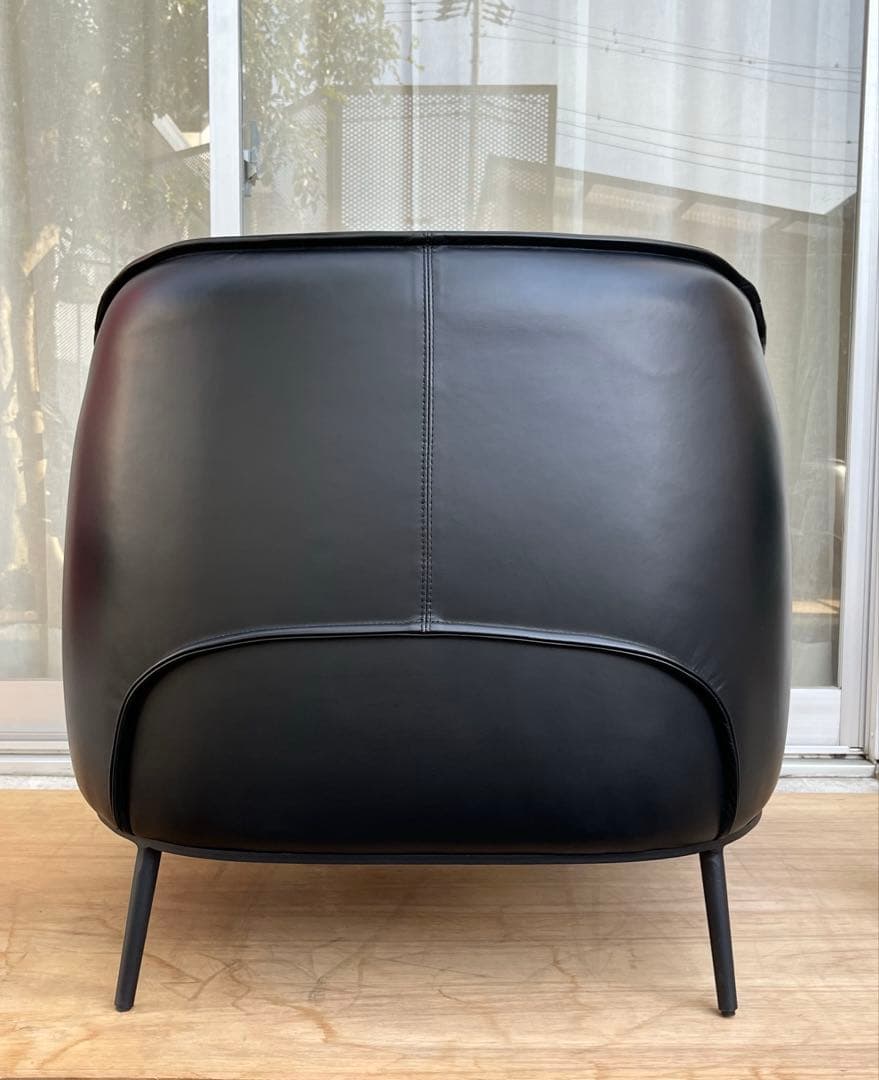 モダンスタイル　ラウンジチェア　② 本革張り　ミッドセンチュリー　シングルソファ
