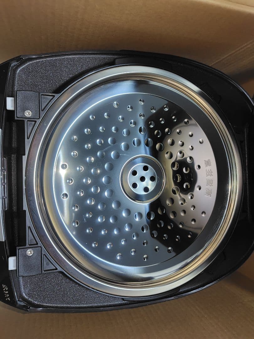 タイガー IH炊飯器 1升炊き JPW-D180T 遠赤黒厚窯 　保証書付き