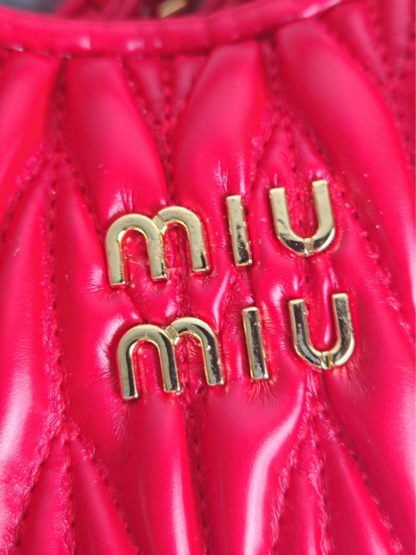 miu miu ミュウミュウ マテラッセ 2WAY ショルダーバッグ レッド美品