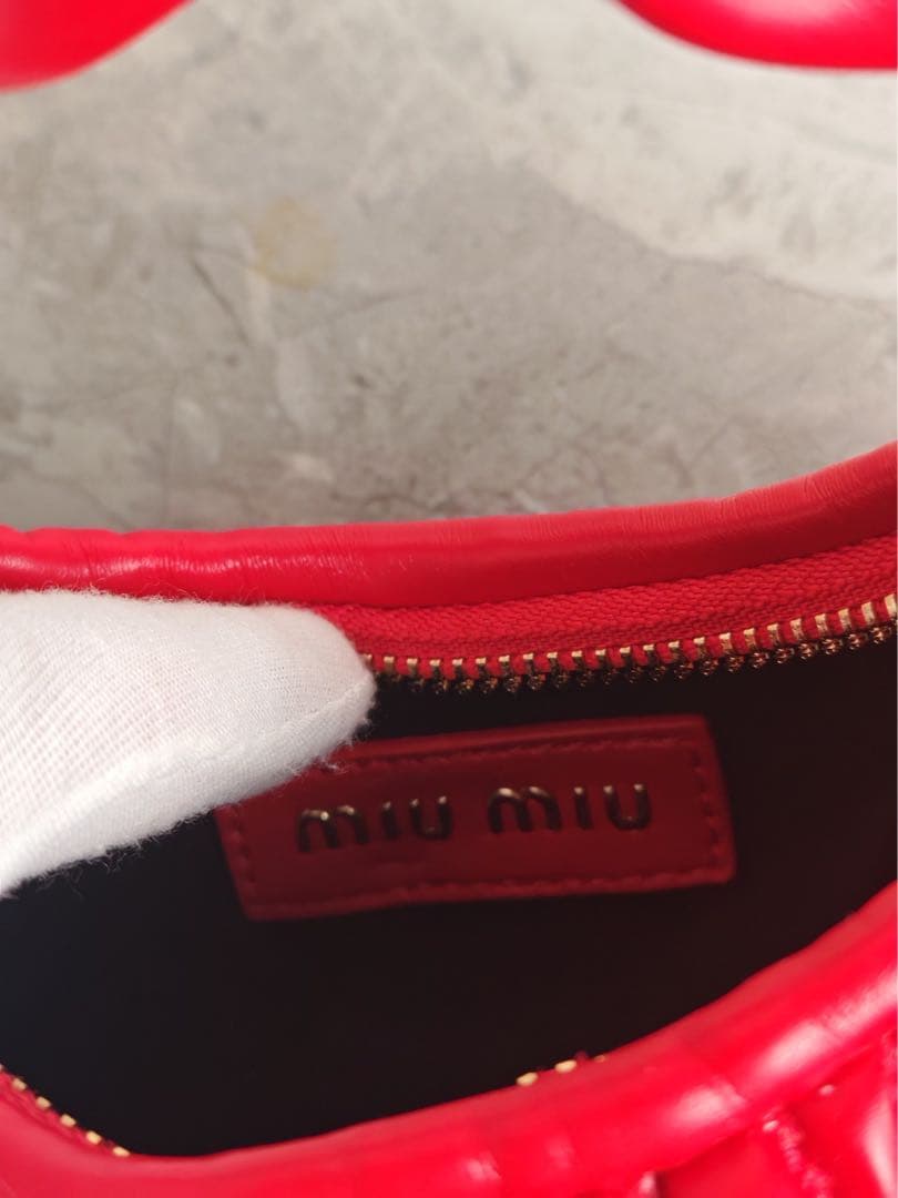 miu miu ミュウミュウ マテラッセ 2WAY ショルダーバッグ レッド美品