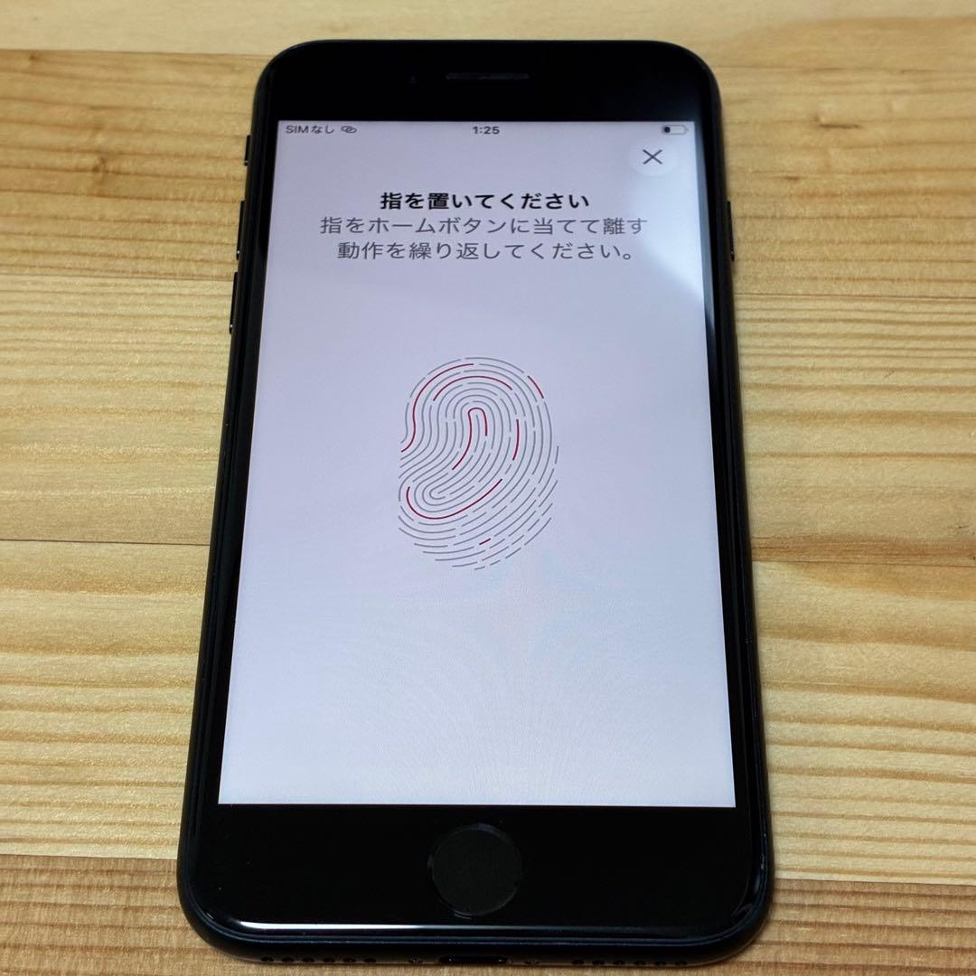 ま*り様 バッテリー新品　iPhoneSE第3世代64GB SIMフリー　美品