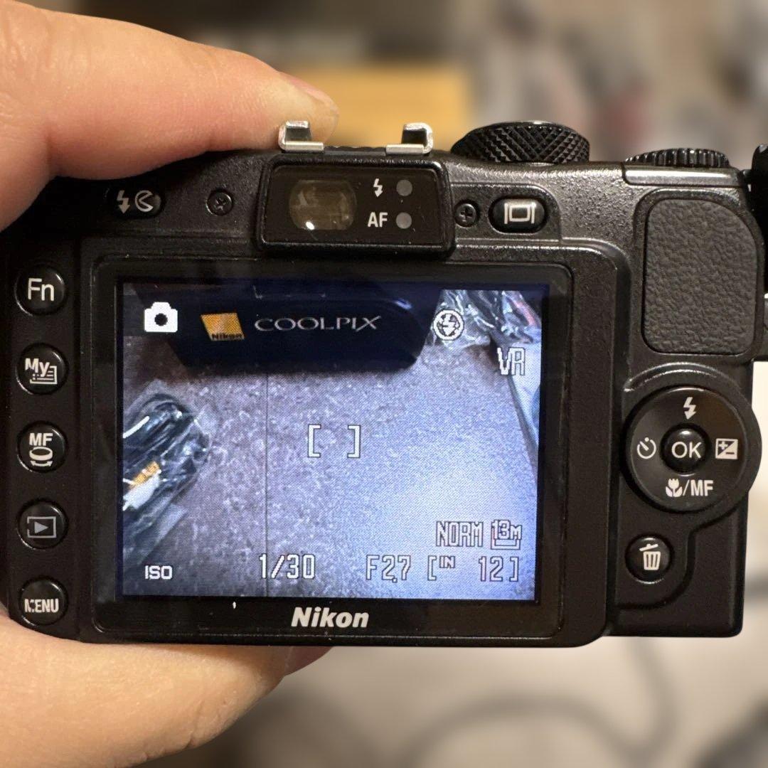 Nikon COOLPIX P6000 付属品あり