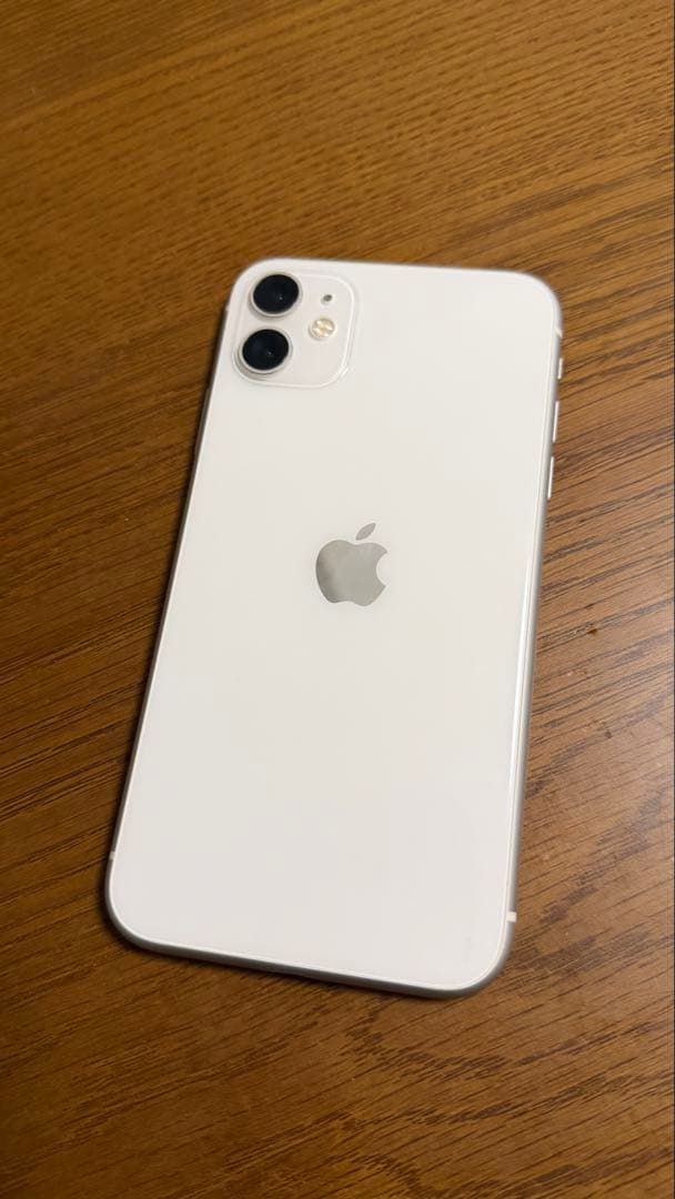 Apple iPhone 11 ホワイト 本体　128GB