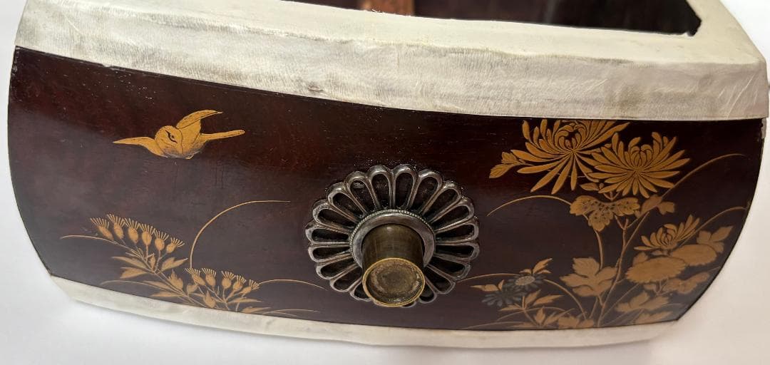 蒔絵細棹三味線