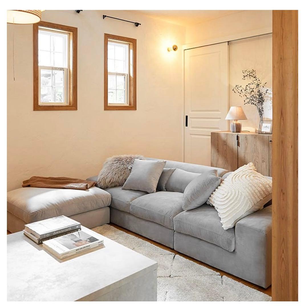 グレー L字型ソファ 5つのクッション付き