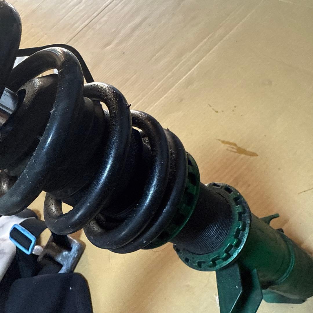 に*う様 MR-S ZZW30 テイン車高調