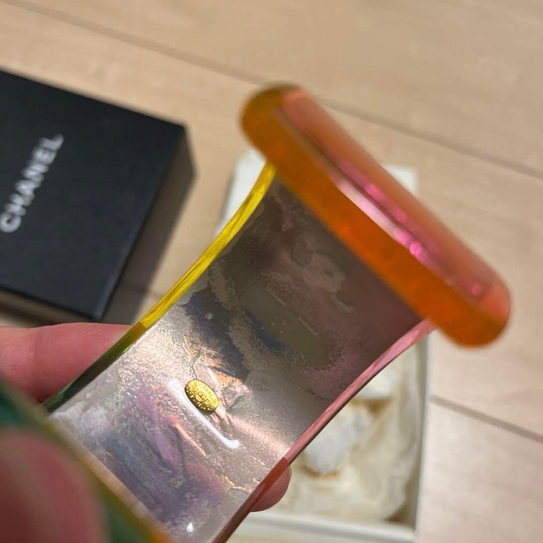 CHANEL レインボーバングル