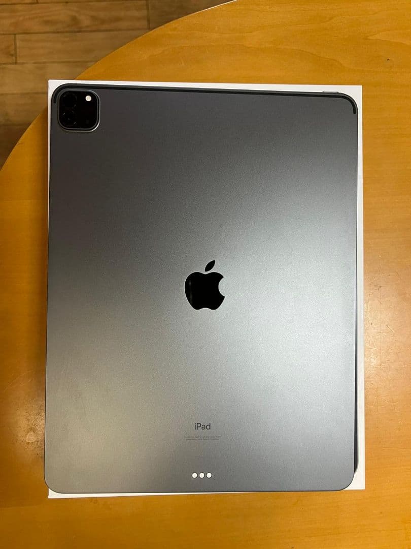 Apple iPad Pro 第5世代 512GB MHNK3J/A スペース…