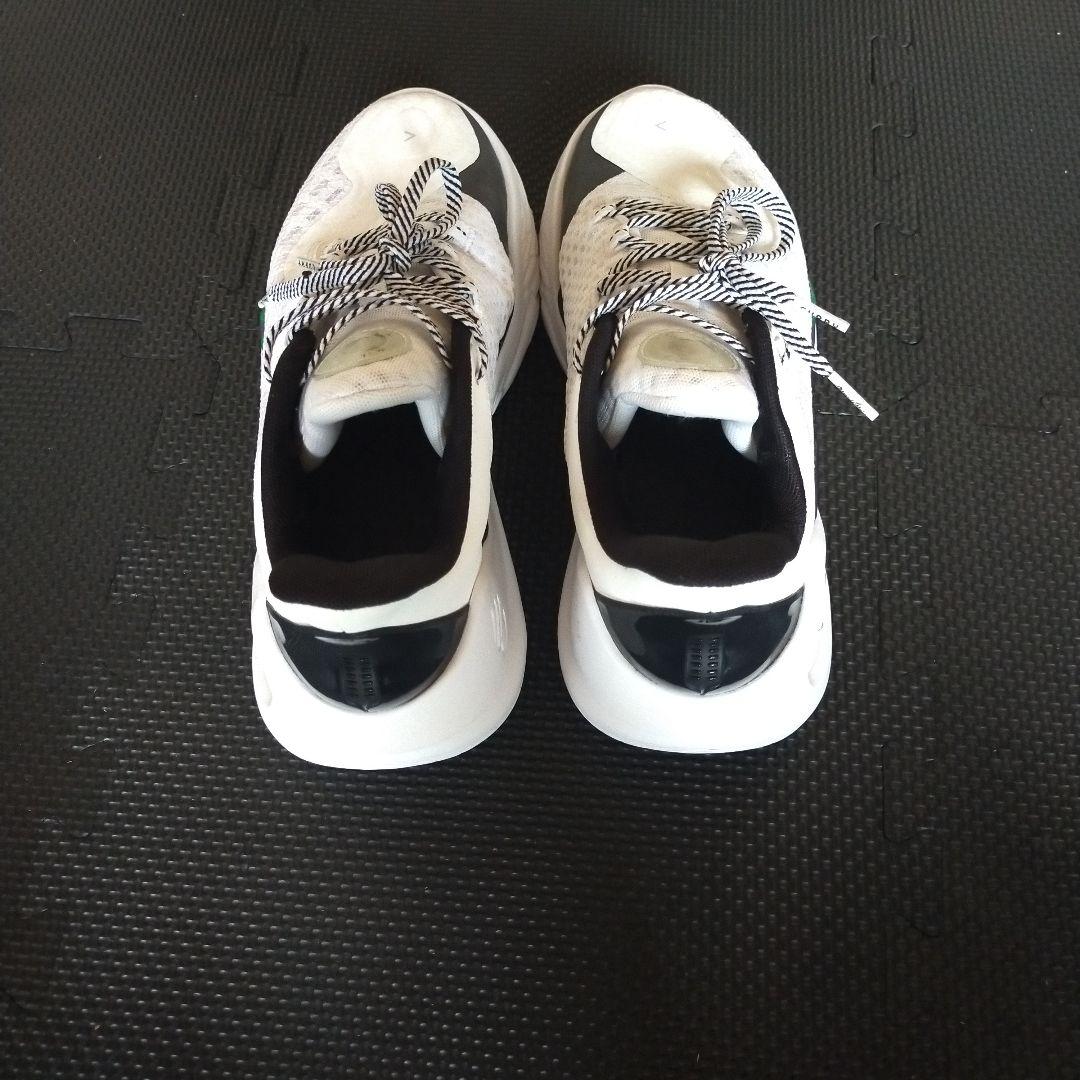 CURRY 11 wind ホワイト FLOW