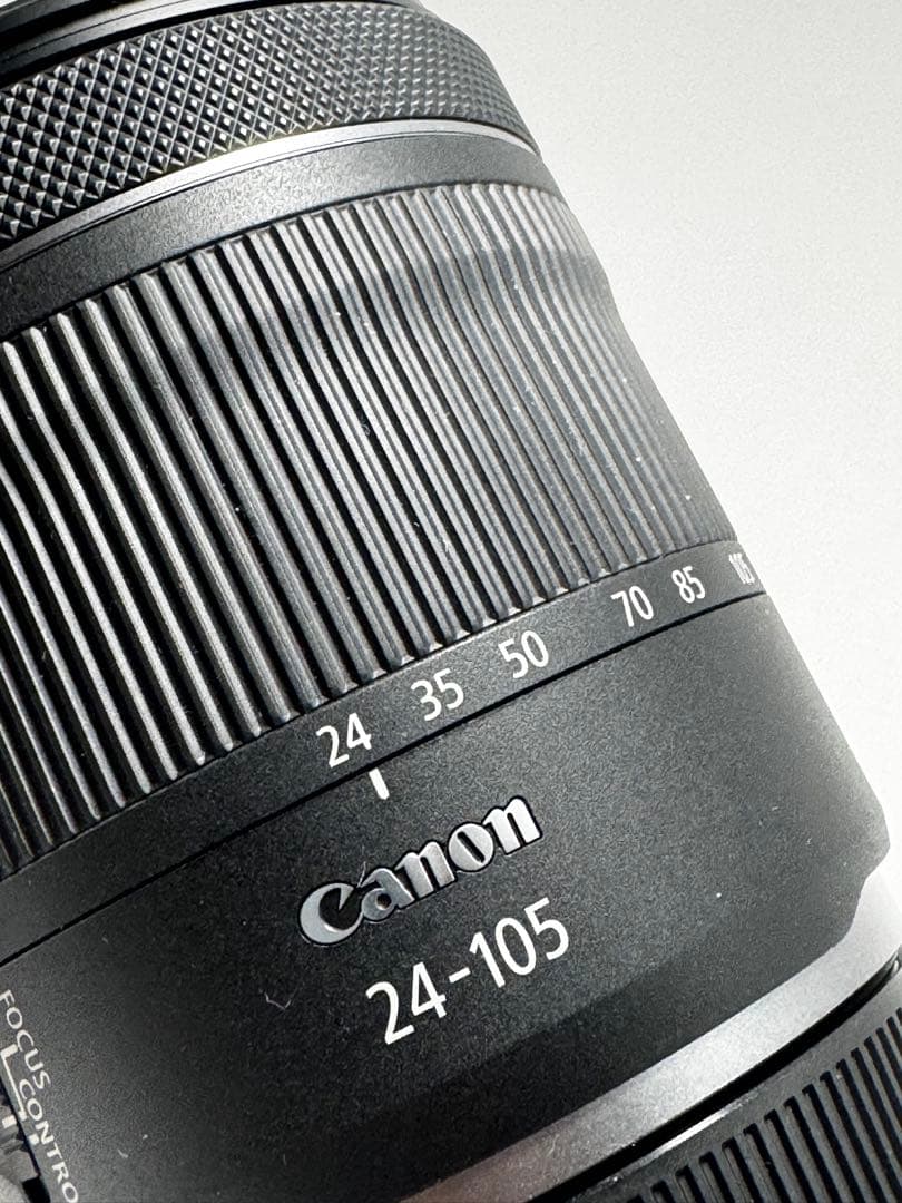 RF24-105mm F4-7.1 IS STM 使用一回　美品