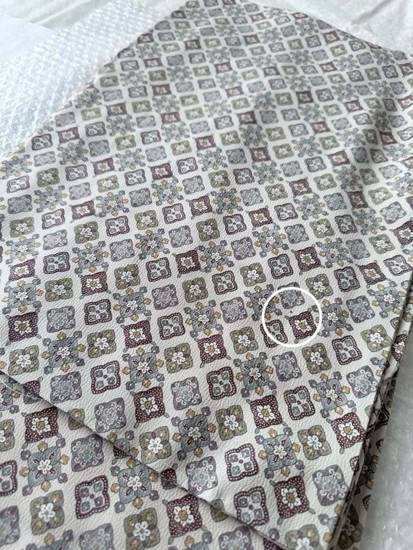 a07 未使用 花模様 正絹 小紋 裄 64.5
