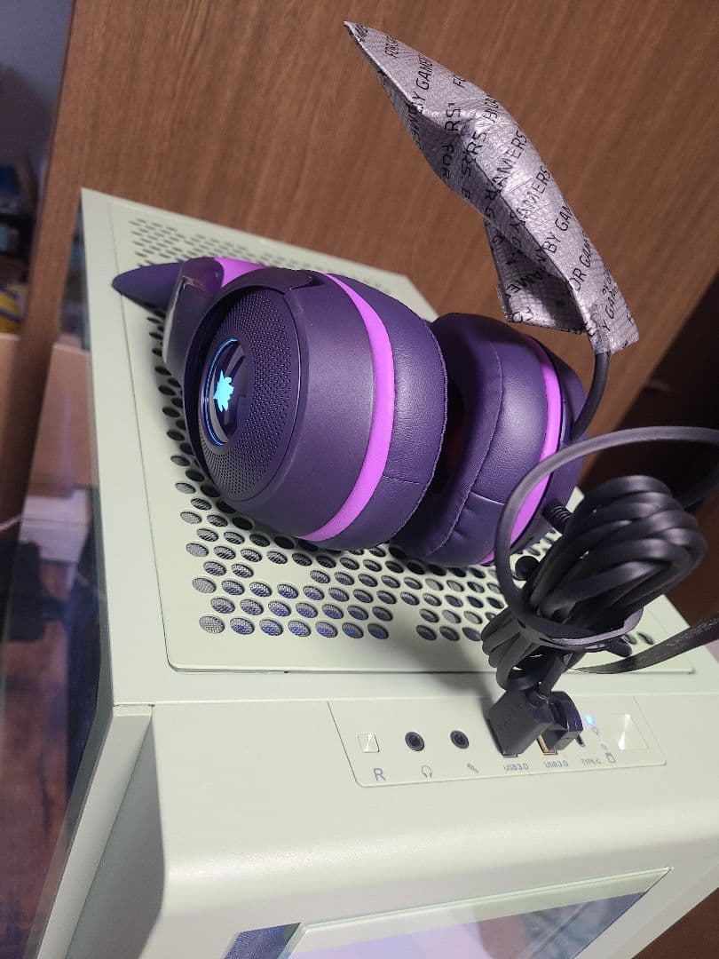 Razer ポケモン ゲンガー ゲーミング ヘッドホン　開封のみ未使用です