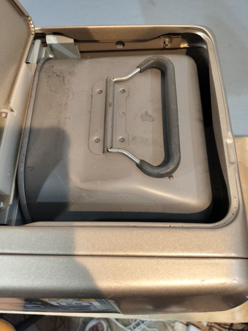 送料込！ 16年製！石油ファンヒーター コロナ FH-ST3616BY