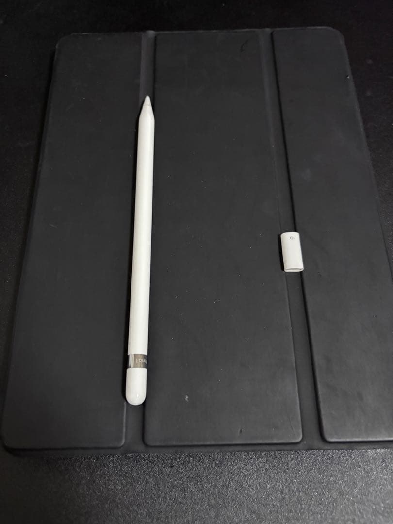 でかし　iPad 第8世代 32GB、Apple pencil、ケース