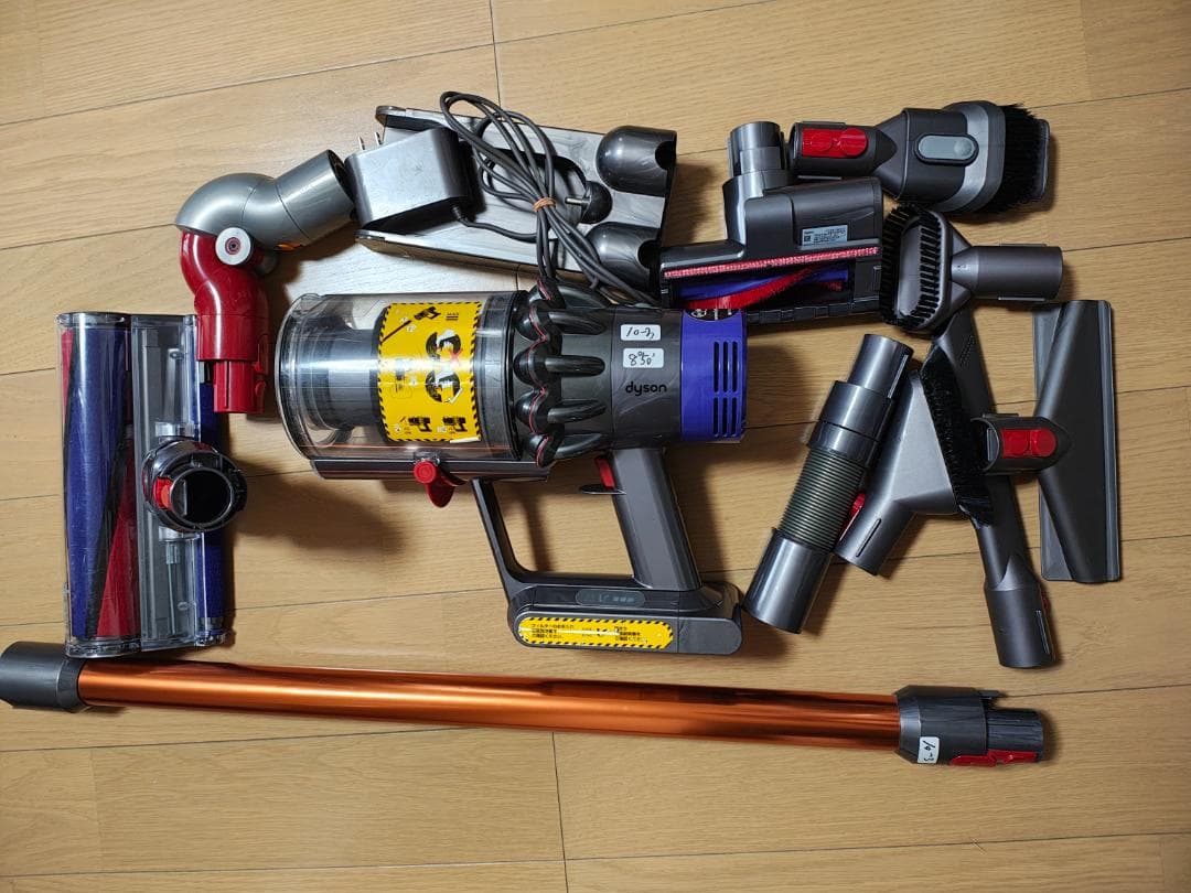 ダイソン★コードレス掃除機★V10★ＳV12★純正バッテリー新品と同等★3