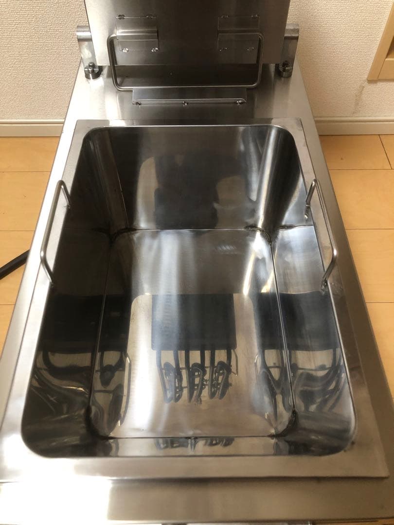 【特価品】未使用品　業務用　電気フライヤー　マルゼン　3相200V