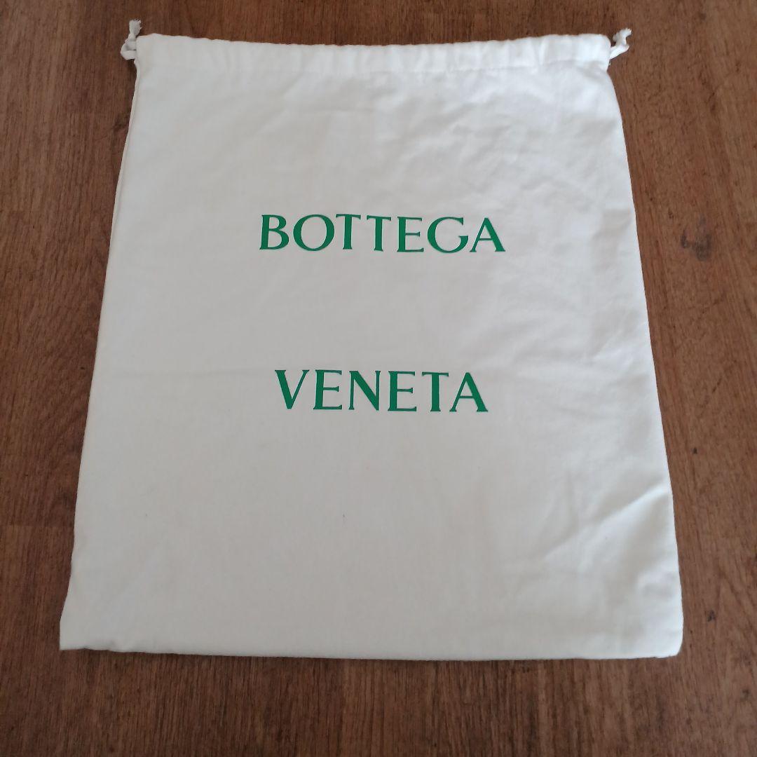 新品　未使用 Bottega Venetaチェーンバック
