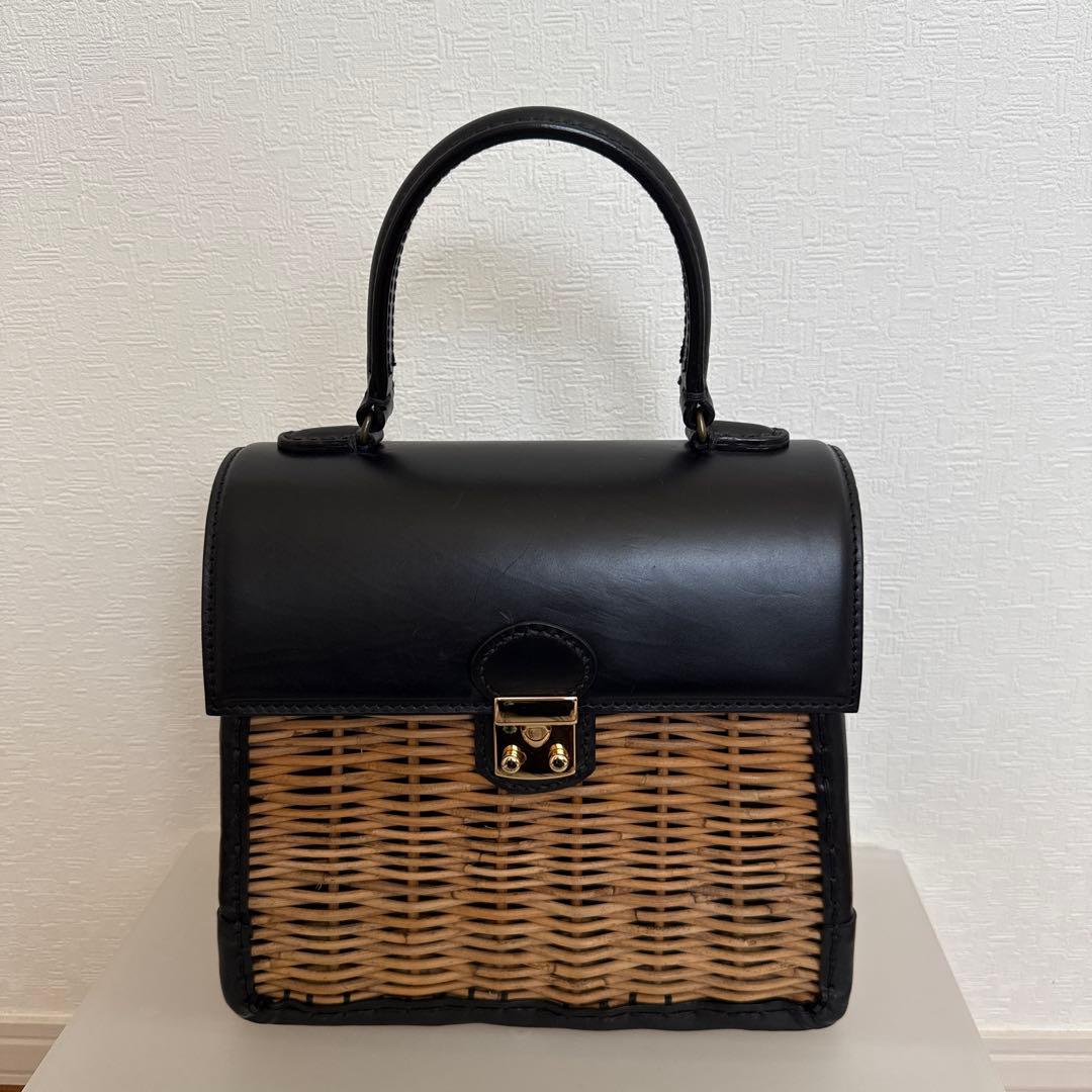 ebagos エバゴス　カーフ・ハンドバッグ M