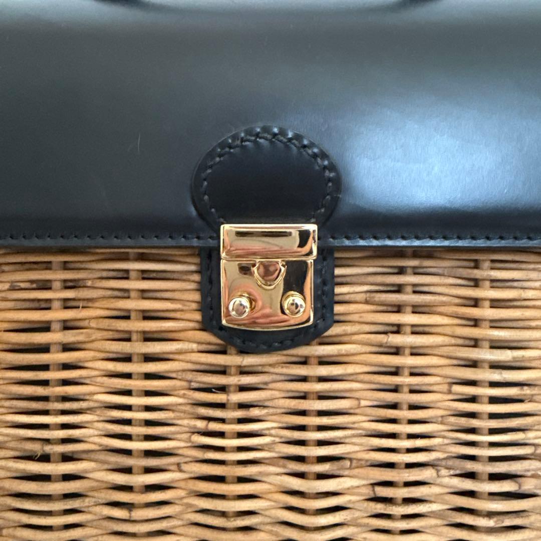 ebagos エバゴス　カーフ・ハンドバッグ M