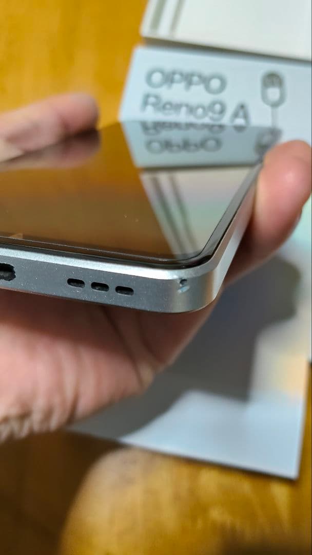 oppo reno 9a ホワイト　中古美品