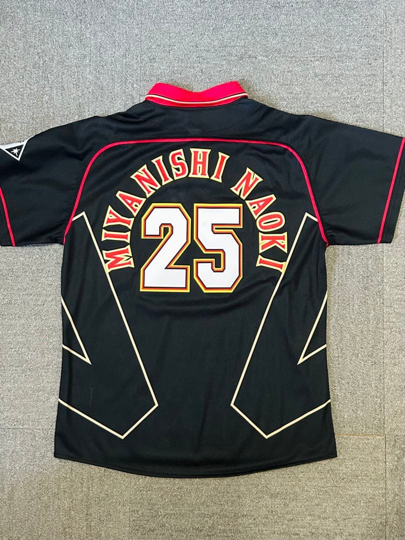 北海道日本ハムファイターズ　ユニフォーム 宮西尚生 ♯25