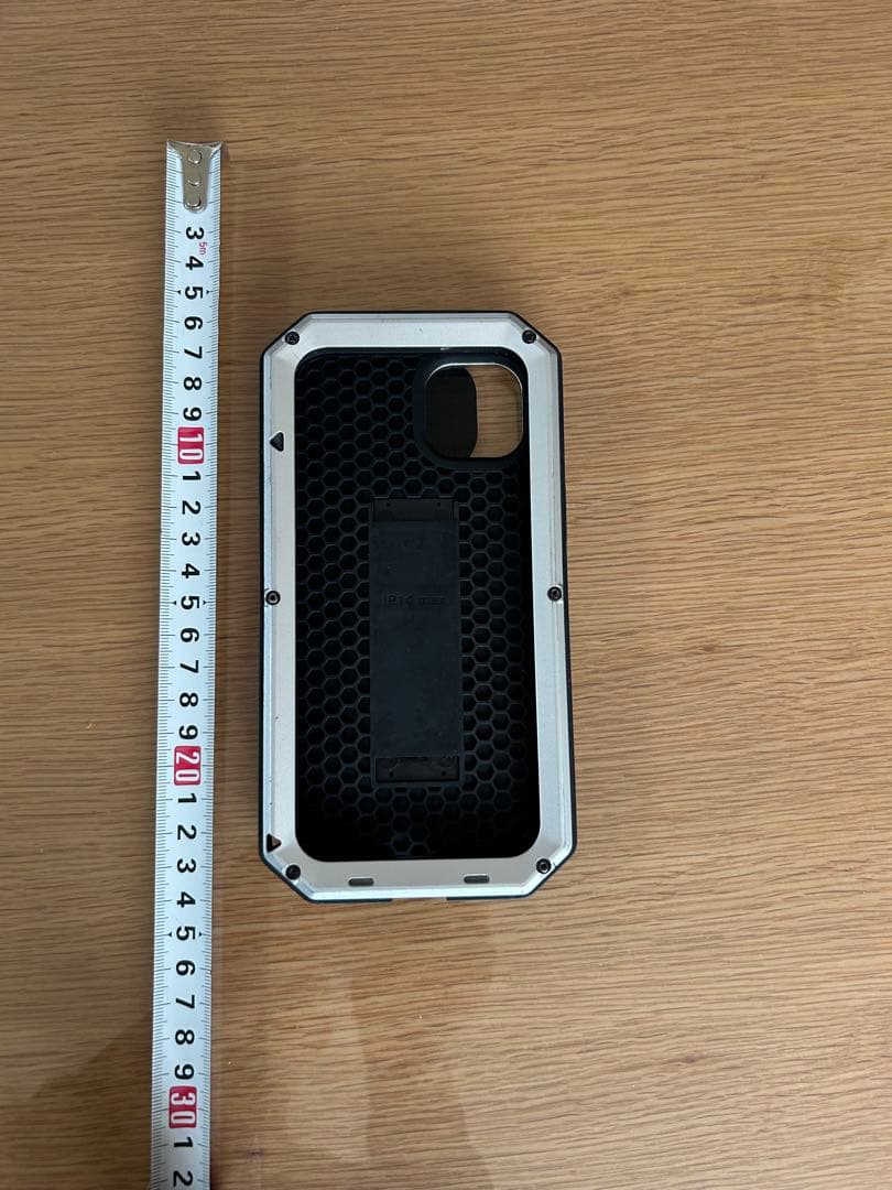 【金属製】iPhone14plus用ケース　アルミ製