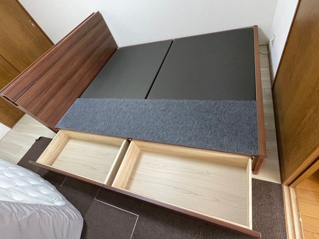 クイーンベッドフレーム ニホンベッド 収納付き