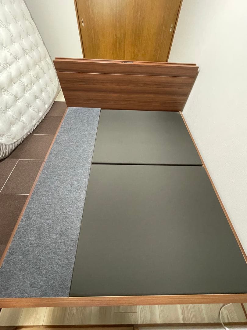 クイーンベッドフレーム ニホンベッド 収納付き